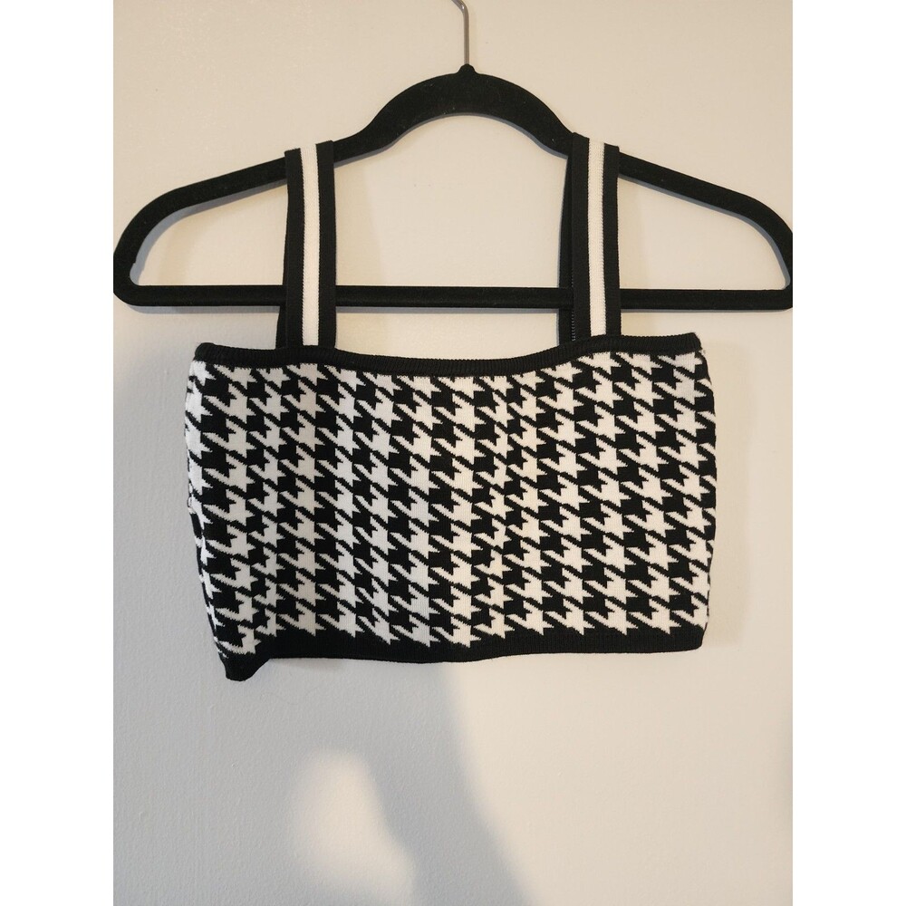 SHEIN Houndstooth Women's Black and White Crop-top Size S